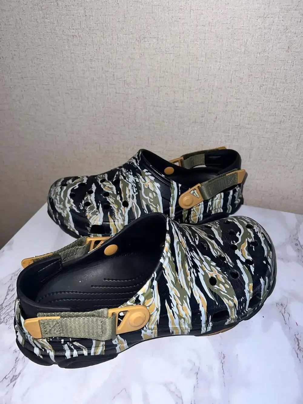 CROCS classic all